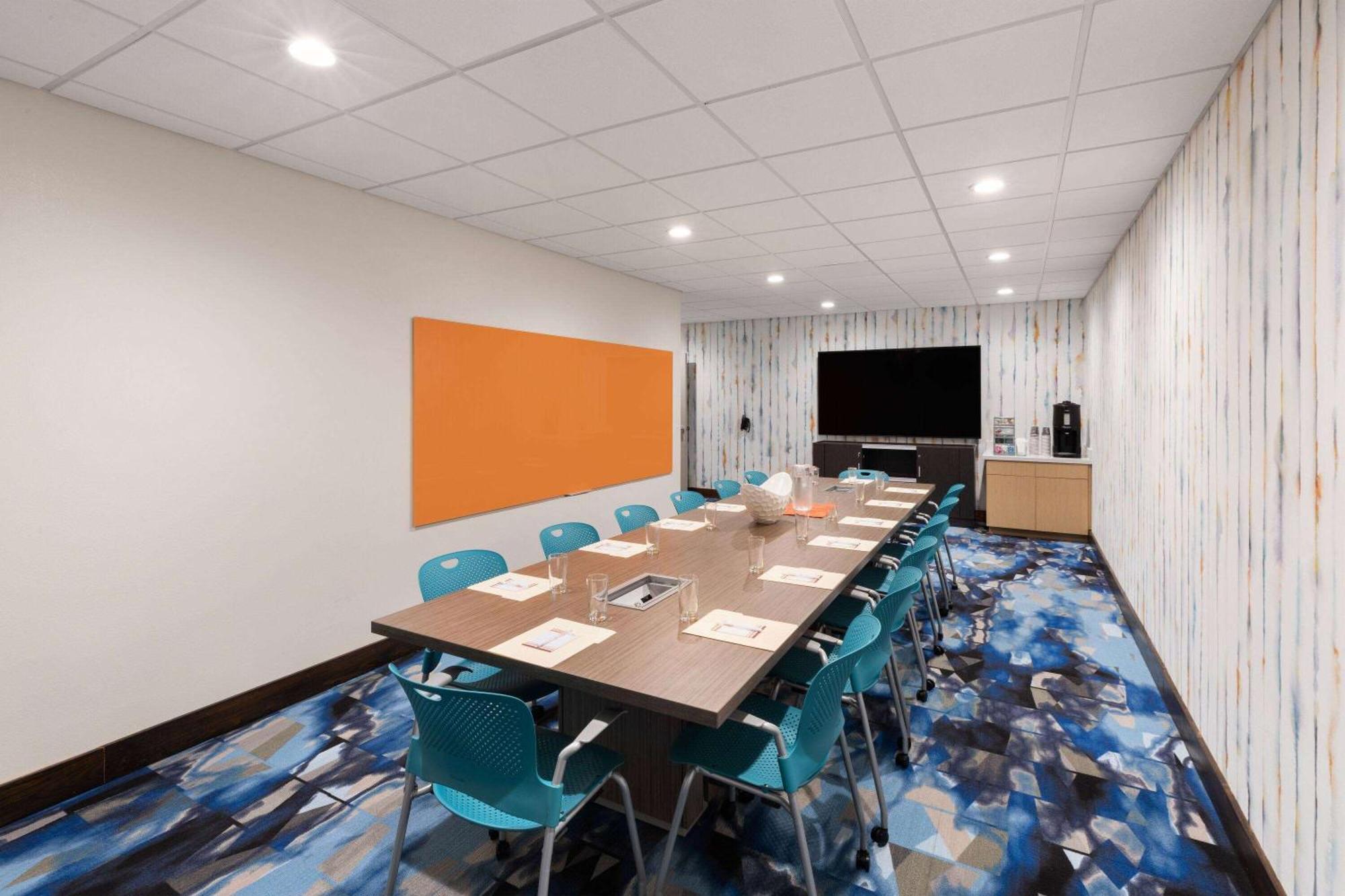 Hawthorn Extended Stay By Wyndham Kingwood Houston Exterior photo